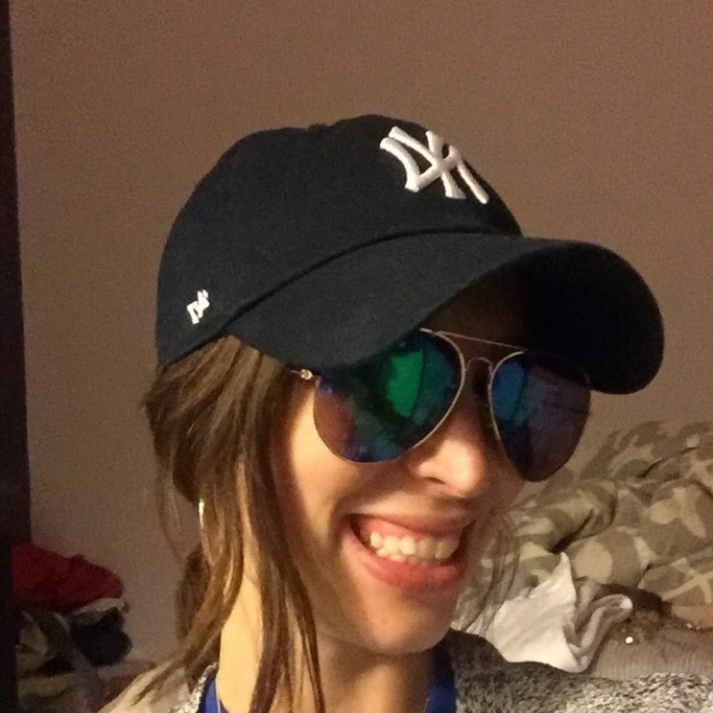 Meet your Posher, Caitlin